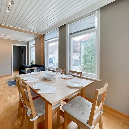 Ledaal Place - Center With 2br -free Parking - Balcony By Stavanger