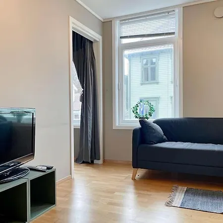 Ledaal Place - Center With 2br -free Parking - Balcony By *