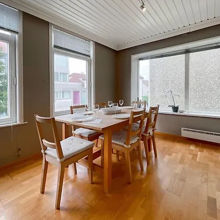 Lägenhet Ledaal Place - Center With 2br -free Parking - Balcony By Stavanger